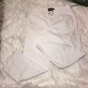 Levi’s white capris jeans